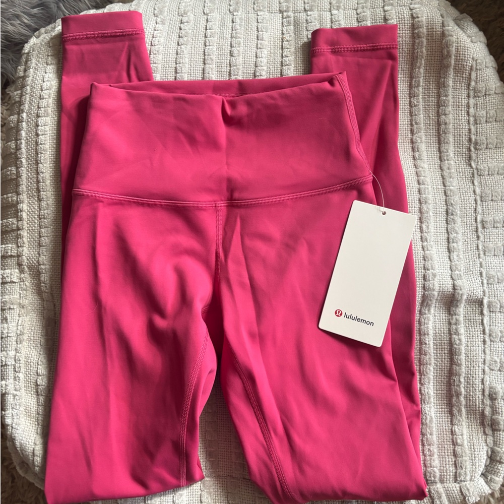 NWT Lululemon pink Wunder Train leggings size 4 28”